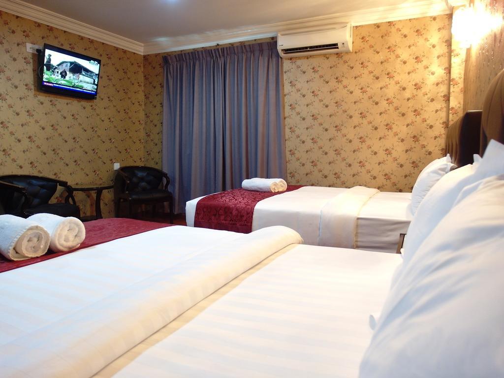Classic Kinabalu Hotel โกตาคินาบาลู ภายนอก รูปภาพ