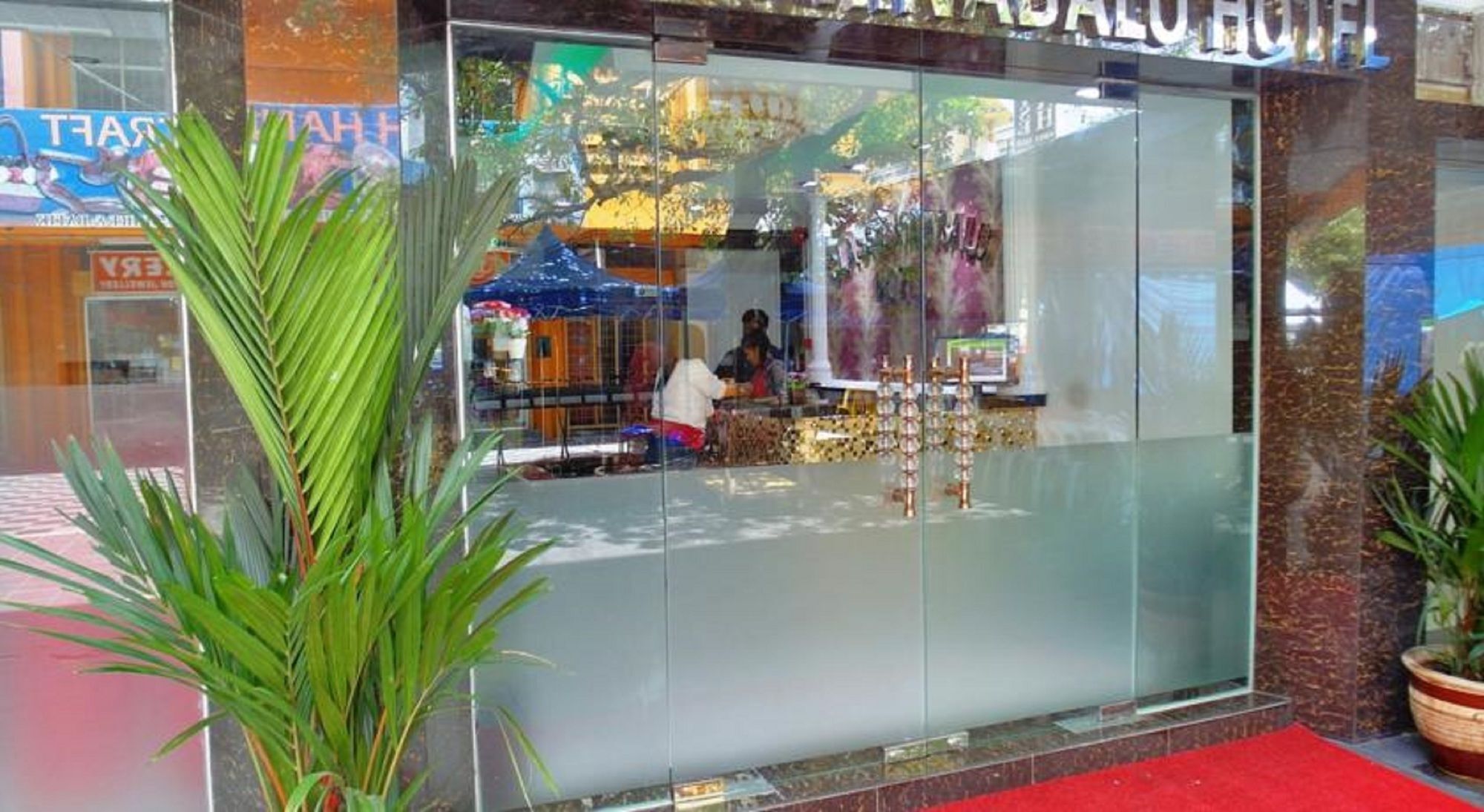 Classic Kinabalu Hotel โกตาคินาบาลู ภายนอก รูปภาพ